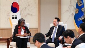 尹 “안보리 대북제재 이행 협력 강화”… 美 유엔대사 “긴밀 협력”