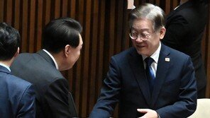 “29일, 내달 1일중 尹-李 회담” 의견 접근… 의제 놓고는 평행선