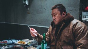 마동석 펀치 주말 정조준…‘범죄도시4’ 400만명 넘길 듯