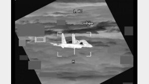 “하마터면”…中 전투기, 조명탄으로 濠 헬기 위협