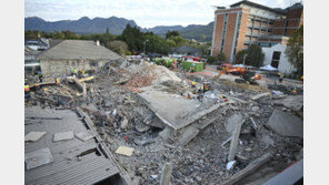 남아공서 건축중 5층 아파트 붕괴…건설노동자 5명 죽고 49명 매몰