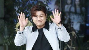 김호중, 뺑소니 혐의 출금… ‘40억대 콘서트 강행’ 논란
