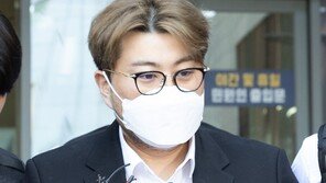 ‘사고 직전 비틀’ 김호중…국과수 “평소 걸음걸이와 달라”