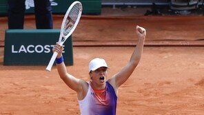 시비옹테크, 17년 만에 프랑스오픈 테니스 여자 단식 3연패 도전