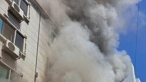 의정부 철거예정 건물 불 초진…119 신고 82건 빗발