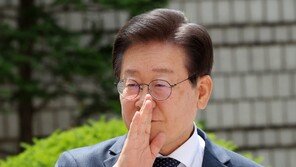 이재명 “대북송금은 희대의 조작 사건…언론, 엉터리 정보 받아써”