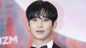 김수현, ‘한국인이 가장 좋아하는 탤런트’ 1위…‘눈물의 여왕’ 호흡 김지원 2위