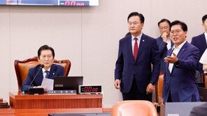 ‘방송3+1법’ 野법사위장 강행 처리… 與 국회 복귀 첫날 속수무책