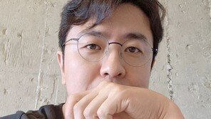 ‘박지윤과 이혼’ 최동석 의미심장글…“月 카드값 4500만원 과소비야?”