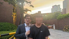 “동훈 삼촌” 응원 중3 팬 만난 韓 ‘모비딕’ 선물…“힘내!”