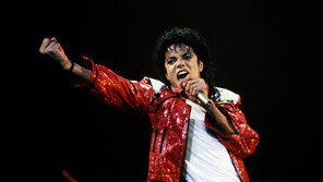 ‘팝의 황제’ 마이클 잭슨, 사망 당시 빚만 7000억원…소송 대부분 해결돼