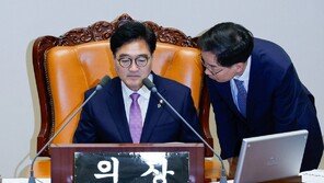 우 의장 “김홍일 사퇴, 입법부의 탄핵권 무시…그대로 넘길 사안 아냐”