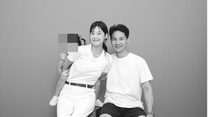 한지혜 검사 남편·딸 공개…“붕어빵이네”