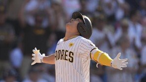 김하성, 2루타 2개 쾅…동점 적시타 포함 3안타 맹타