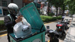 배민 수수료 기습인상에… 음식점 “배달 끊거나, 가격 올려야”