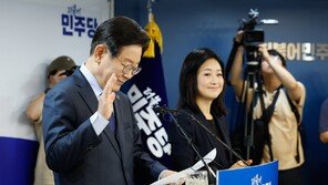 “이재명 대표 연임 부정적” 50%…“연임 찬성” 38%[엠브레인]