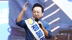 정봉주 1위 돌풍…김민석 강선우 ‘명심 후보’ 힘 못쓰는 이유는