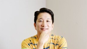 “세계로 가는 K문학, 부커상 영광 잡으려면 번역 더 지원해야”