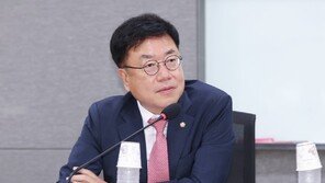 與 서범수 사무총장 “당대표 임면권 당직자, 일괄 사퇴해달라”