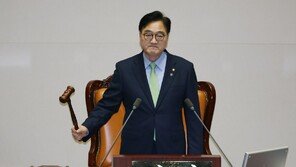 ‘전국민 25만원 지원법’ 국회 본회의 상정…與 필리버스터 돌입