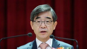 ‘50억 클럽’ 권순일 전 대법관, 변호사법 위반 혐의 불구속 기소