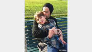 지적 장애 아들 위해 재단 연 ‘아일랜드 국민배우’ 콜린 패럴