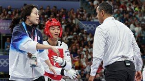 오심에 코트 뛰어들어 제자 구한 태권도 코치 “뒷일 생각 안 했다”