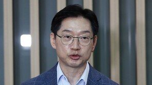 대통령실 “대통령 권한, 與대표가 흔드나”… 韓측 “수차례 ‘반대’ 전달에도 마이동풍”