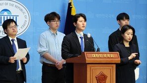 민주, 노란봉투법·25만원법 거부권에 “尹, 연산군 이은 ‘용산군’”