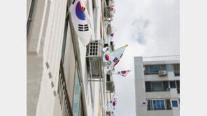 광복절에 입주민 90%가 태극기 내걸었다…‘이 아파트’ 어디?