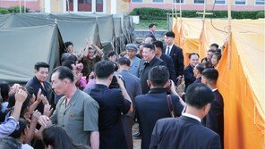 우주서도 보이는 北수재민 현실…“축구장 3개 면적 텐트촌 발견”