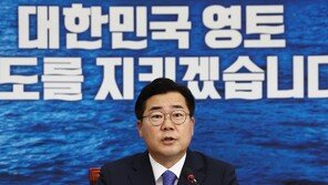 박찬대 “한동훈, 바지사장 아닐 것…오늘 중 특검법 발의하라”