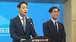 “아버지, 응급실 뺑뺑이 돌다 돌아가셨다” 野 의원 분노