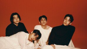 데이식스 “저희 역시 청춘의 한복판에 놓인 사람들이죠”