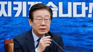 이재명, ‘응급실 뺑뺑이’ 영상 틀며 “장·차관 문책하고 尹 사과하라”