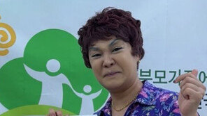 랄랄, 한부모가정 위해 2천만원 기부 “굿즈로 돈 많이 벌어”