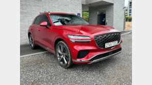 [시승기] 누적 판매 20만 대…’제네시스 GV70 부분변경 모델’ 타보니