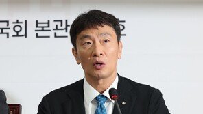 “의결권 적극 행사해달라”…이복현, 연기금에도 한마디