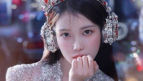 데뷔 기념일 맞은 아이유 취약 계층에 2억5000만원 성금