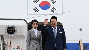 ‘원전 수주 굳히기’ 尹대통령 체코 순방 출국[청계천 옆 사진관]