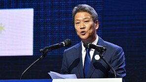 통일-남북관계 두고 전·현 정권 설전…北 적대적 행보에 책임 전가