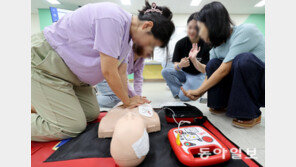 “아이 아프면 어쩌나” 의료공백에 부모들 CPR 응급처치 수강 급증