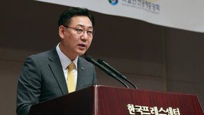 대통령실도 “김대남, 여권 전체에 부담… 스스로 물러나야”