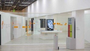 왜 ‘무제’로 달았을까?…작품 말고 ‘이름의 기술’