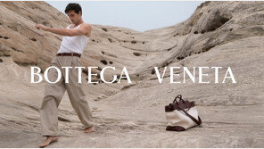 보테가베네타, 헐리우드 배우 제이콥 엘로디 새 캠페인 공개