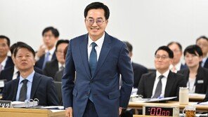 여야, 경기도 국감서 김건희 양평고속도·이재명 코나아이 공방