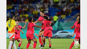 ‘케이시 동점골’ 한국, U17 여자 월드컵 1차전서 콜롬비아와 1-1 무