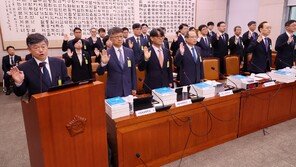 법사위, 이재명 재판 놓고 공방…與 “재판 서둘러야” 野 “위법 수사·이중 잣대”