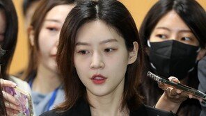 ‘음주운전’ 김새론, 영화 촬영장서 포착… 배우 복귀하나?