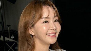 ‘고인 모독 논란’ 쇼호스트 유난희, 1년 반만에 복귀